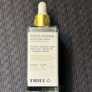 *HOST PICK* TRULY Coco Cloud *NEW*